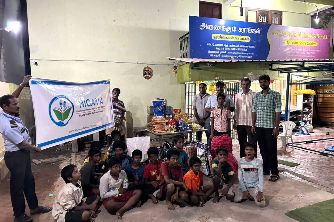 Nigama Foundation team with children at Anaikkym Karangal