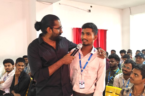 Project Parivarthan session at SVIT Engineering College — student open-mic Q&A